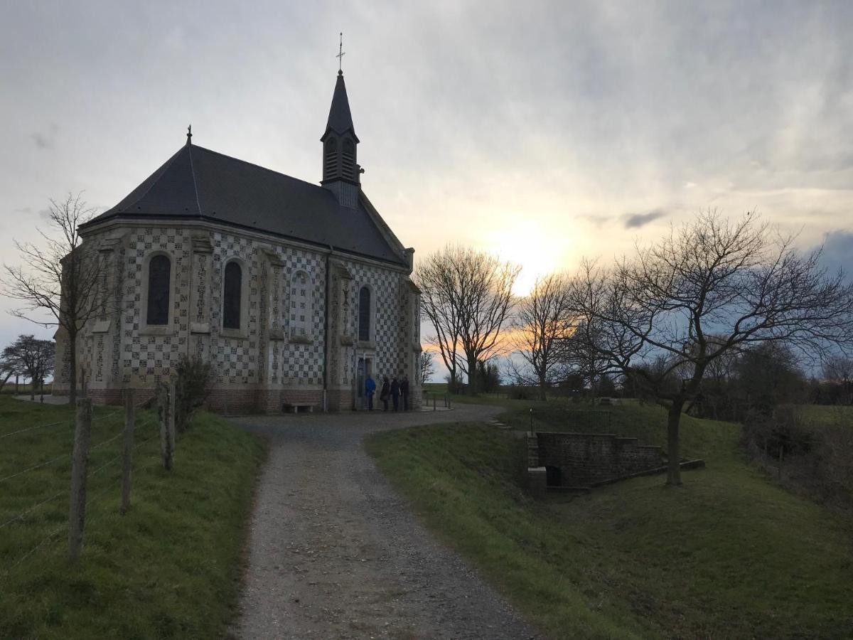 Maison A La Campagne Proche Baie De Somme アレスト エクステリア 写真