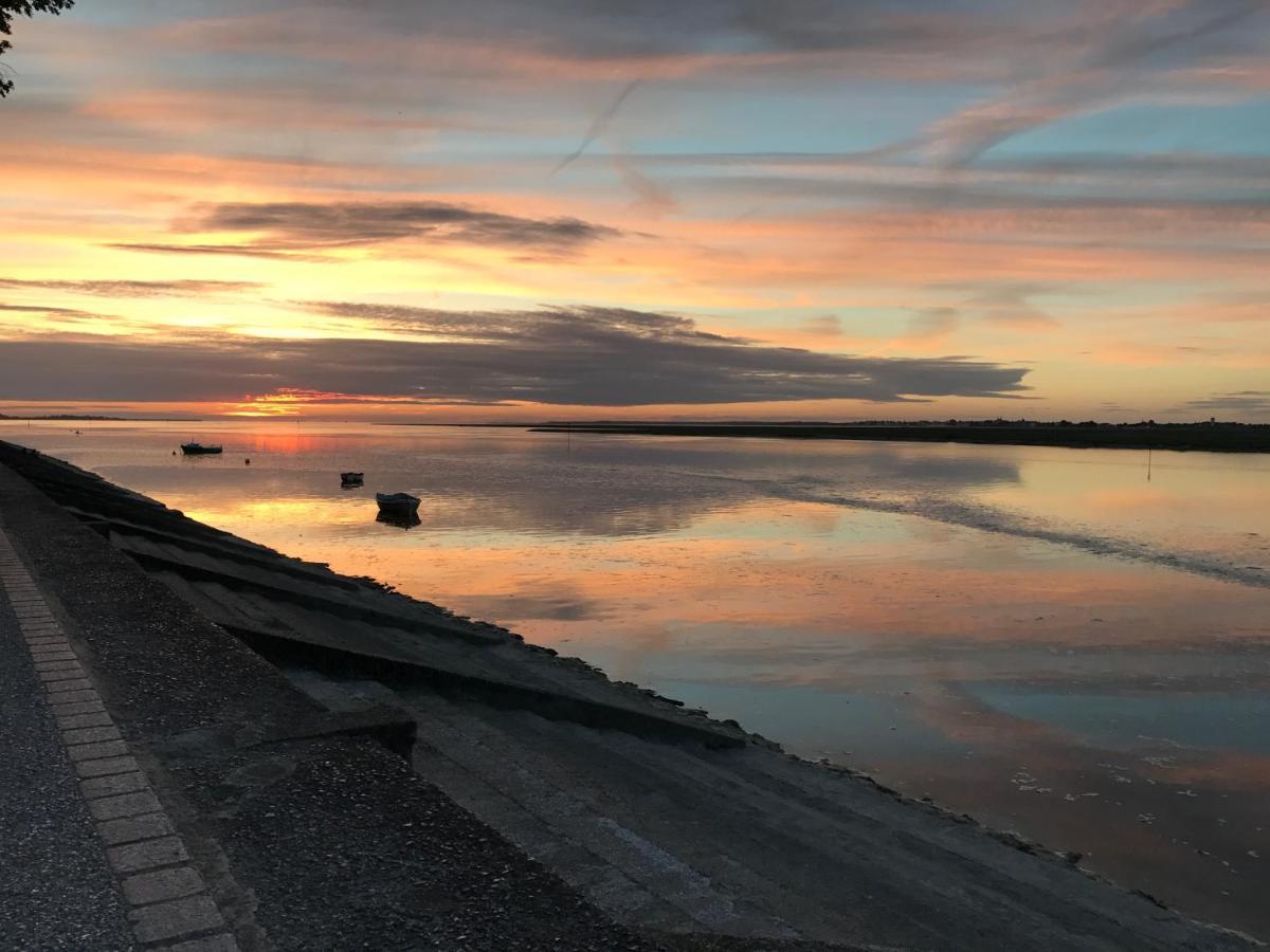 Maison A La Campagne Proche Baie De Somme アレスト エクステリア 写真